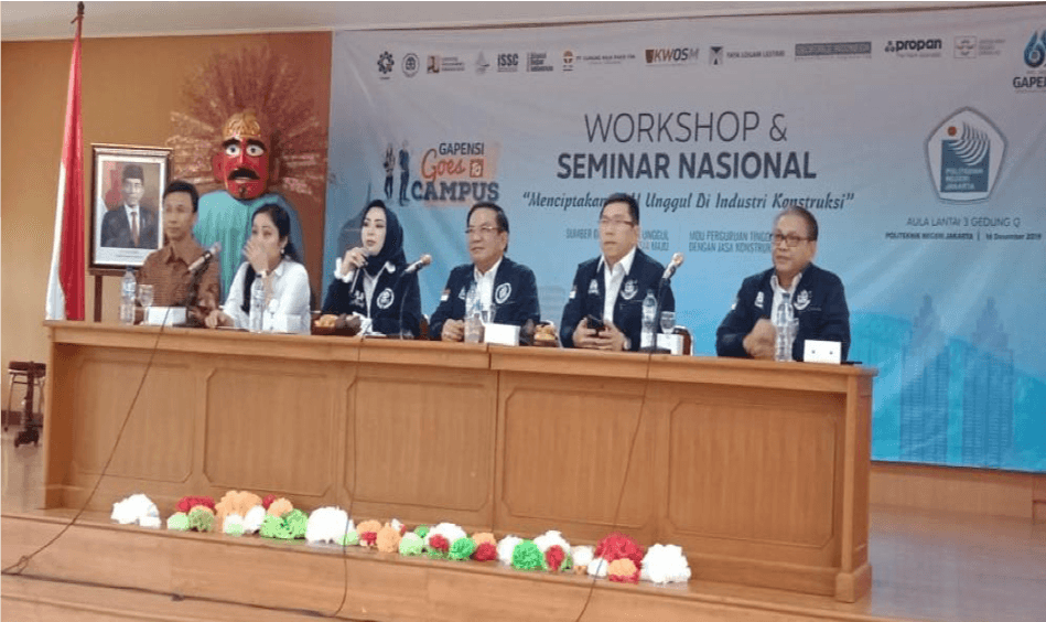 Dokumentasi Webinar PKB 4